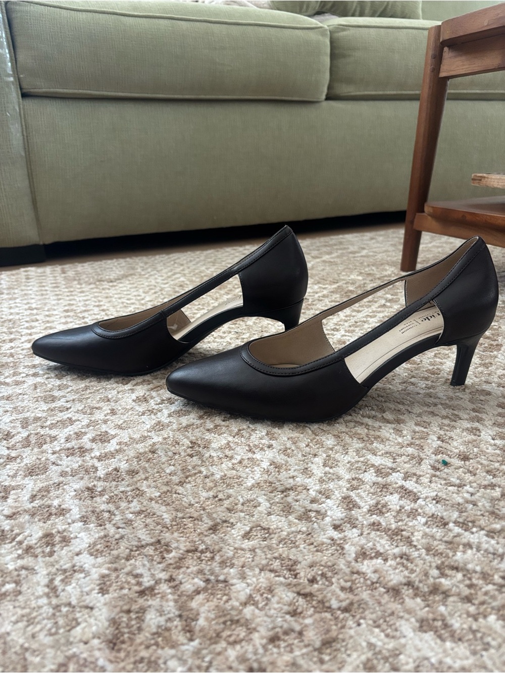 Life stride Classic Brown Pointed-Toe Women's Pump Heels